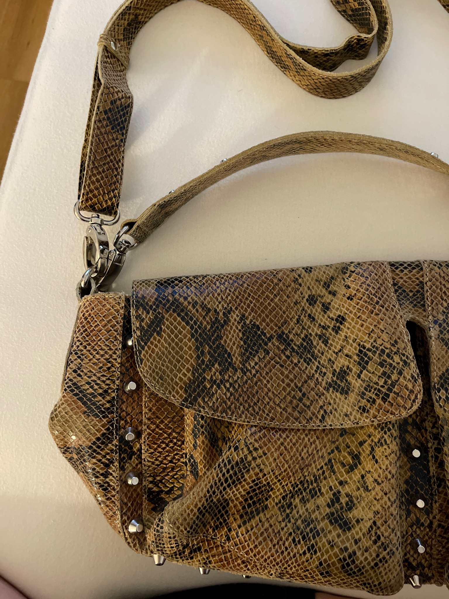 Unlimit on sale bags snake