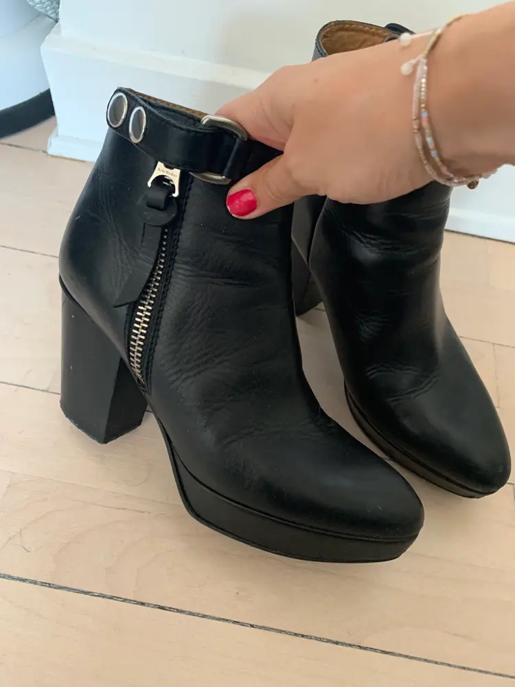 Acne orbit cheap boots