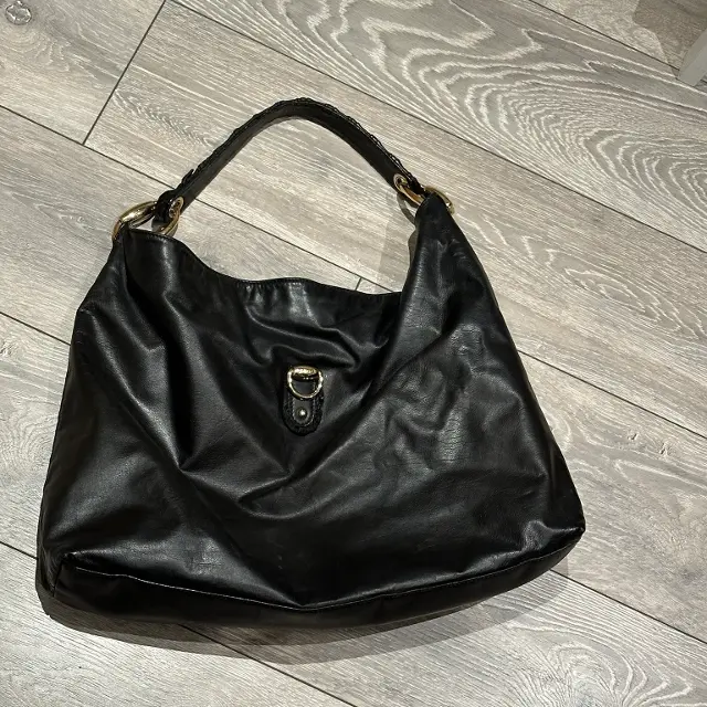 Michael kors selma discount bag fake vs real